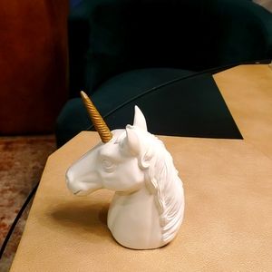 🔴final sale … Lightweight ceramic unicorn 🦄  figure